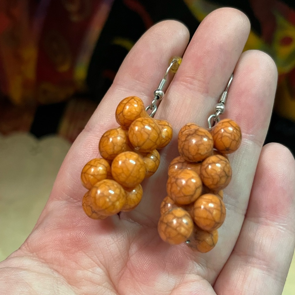 VTG Retro 70’s Orange Marbled Plastic Beaded Pierced Costume Jewelry Earrings - Picture 3 of 5